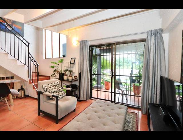 2 BEDROOM PROPERTY TO RENT IN LONEHILL